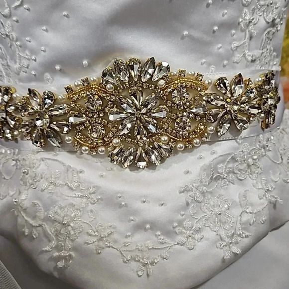 Shower Me With Pearls is a Unique One-Of-A-Kind Tiara Bundle - Picture 11 of 17